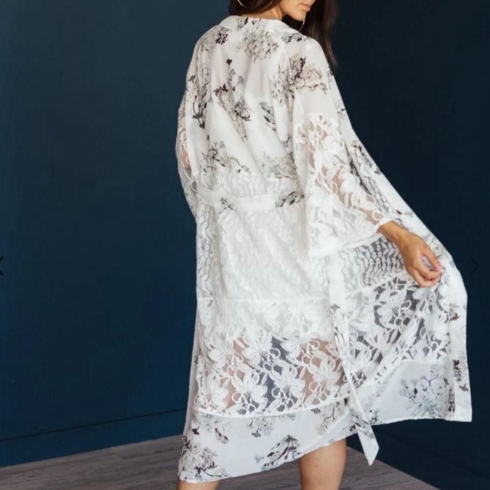 White Floral Sheer Lace Kimono - Picture 5 of 5
